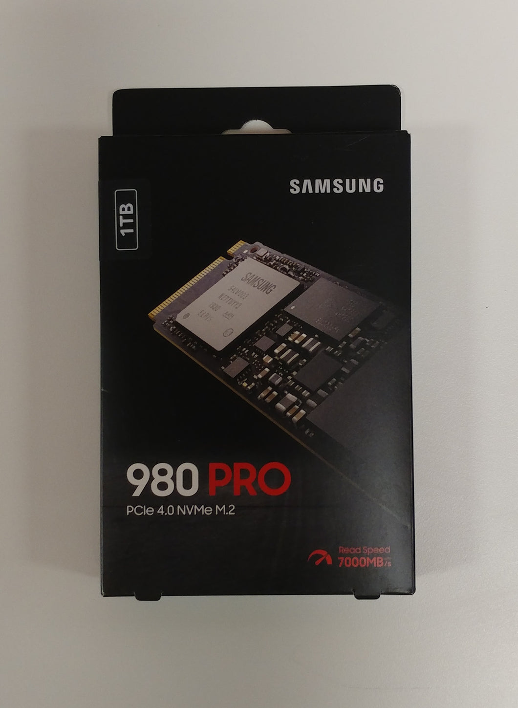 SAMSUNG 980 PRO 1TB PCIe NVMe Gen4 Internal Gaming SSD M.2 (MZ-V8P1T0B)